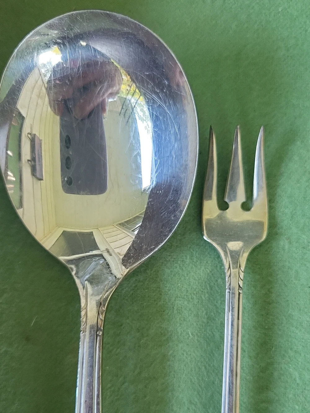 Vintage Oneida and WM Rogers Flatware Box with Legs